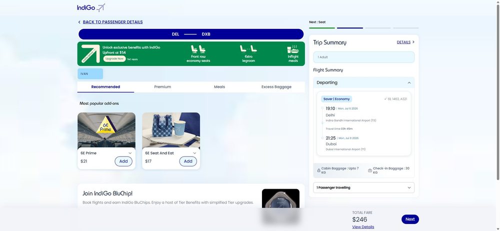 Шаг Add-ons: популярные услуги 6E Prime (21 USD) и 6E Seat And Eat (17 USD), вкладки «Recommended / Premium / Meals / Excess Baggage» и сводка рейса справа.